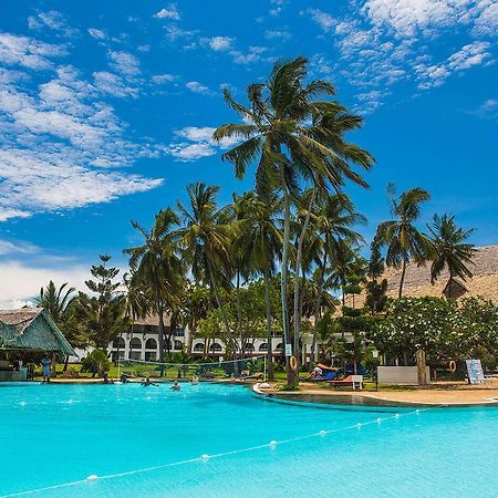 Reef Hotel Mombasa Eksteriør bilde