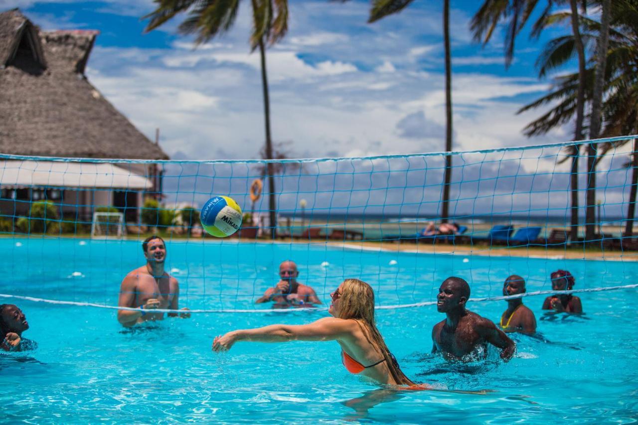 Reef Hotel Mombasa Eksteriør bilde