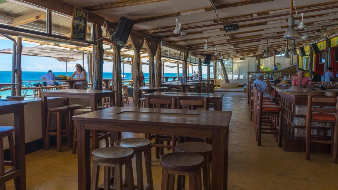 Reef Hotel Mombasa Eksteriør bilde