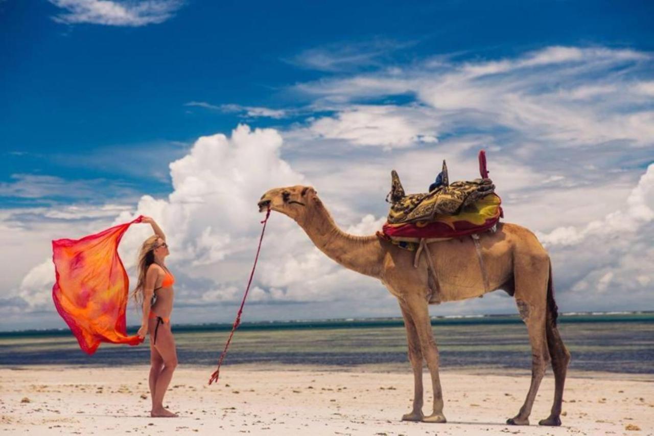 Reef Hotel Mombasa Eksteriør bilde