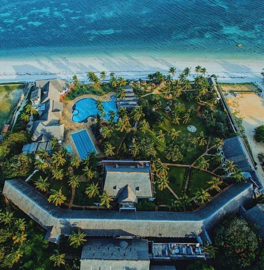 Reef Hotel Mombasa Eksteriør bilde
