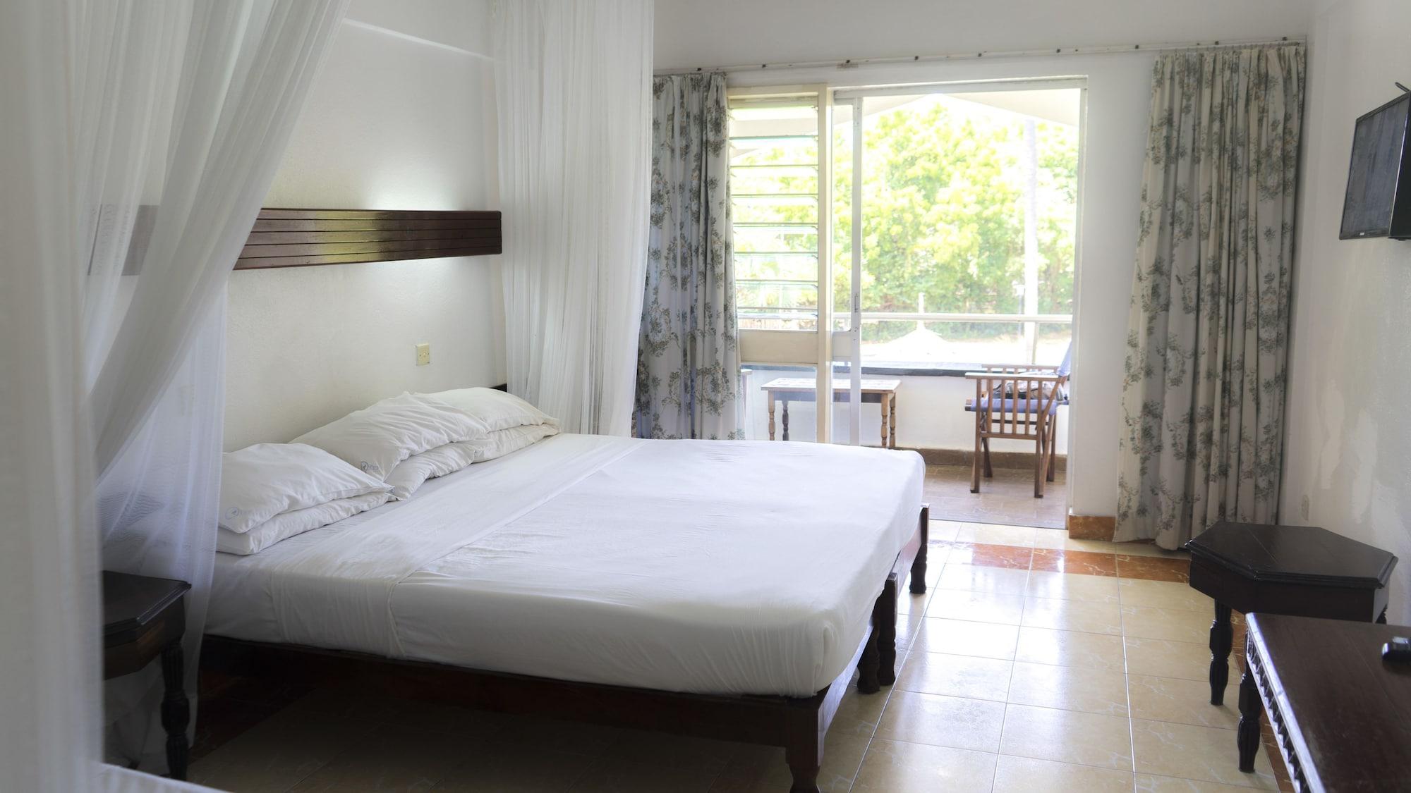 Reef Hotel Mombasa Eksteriør bilde