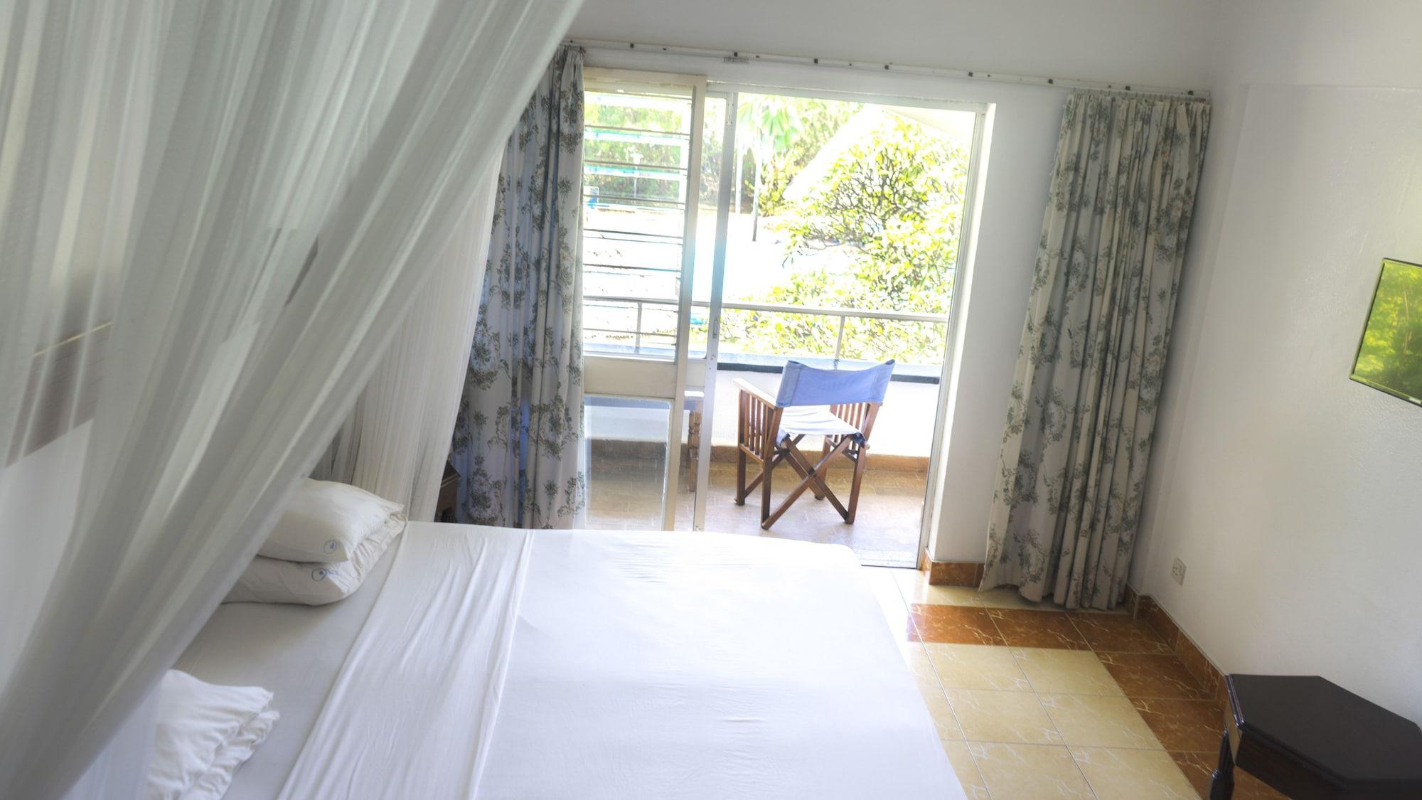 Reef Hotel Mombasa Eksteriør bilde