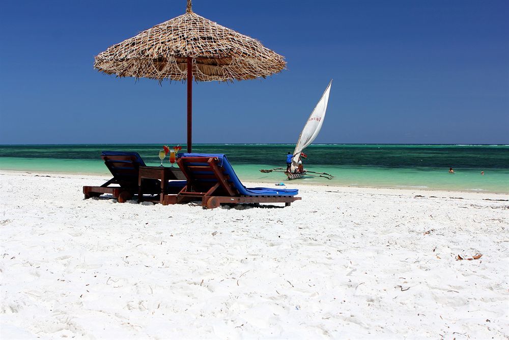 Reef Hotel Mombasa Eksteriør bilde