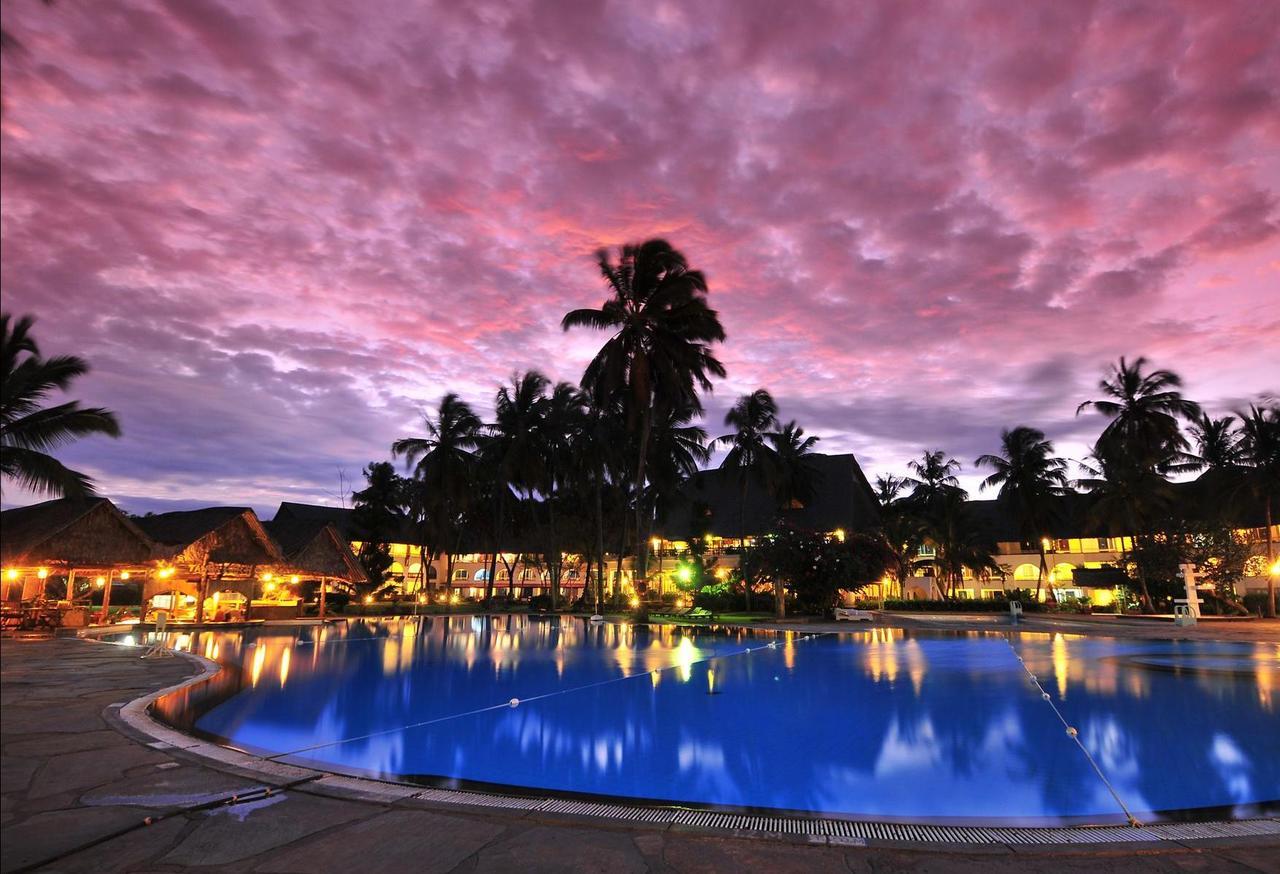 Reef Hotel Mombasa Eksteriør bilde