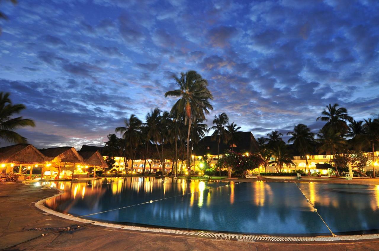 Reef Hotel Mombasa Eksteriør bilde