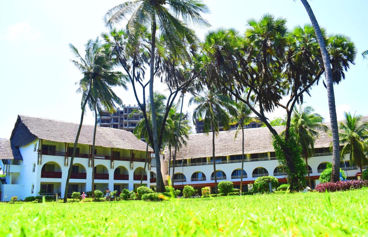 Reef Hotel Mombasa Eksteriør bilde
