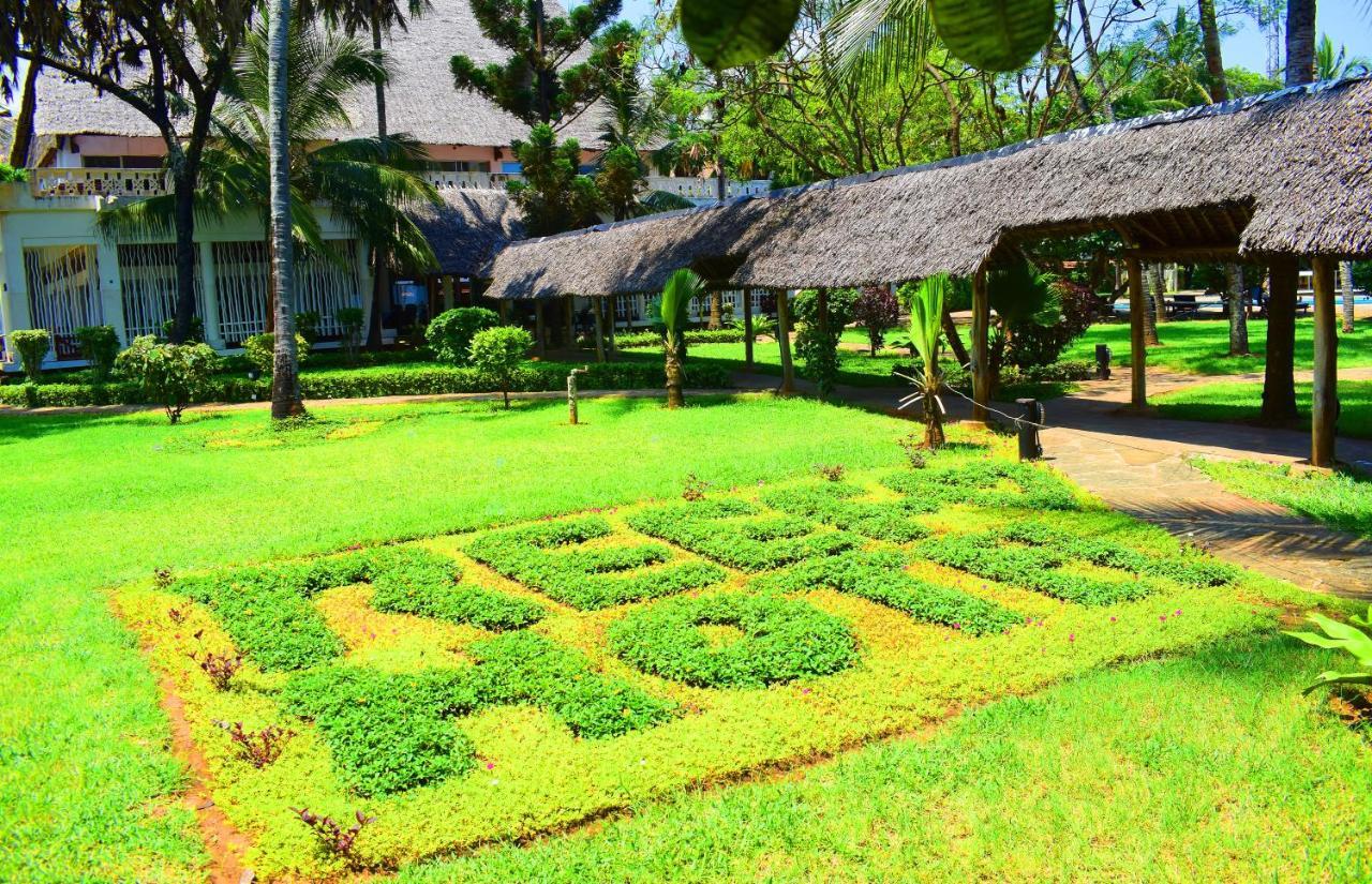 Reef Hotel Mombasa Eksteriør bilde