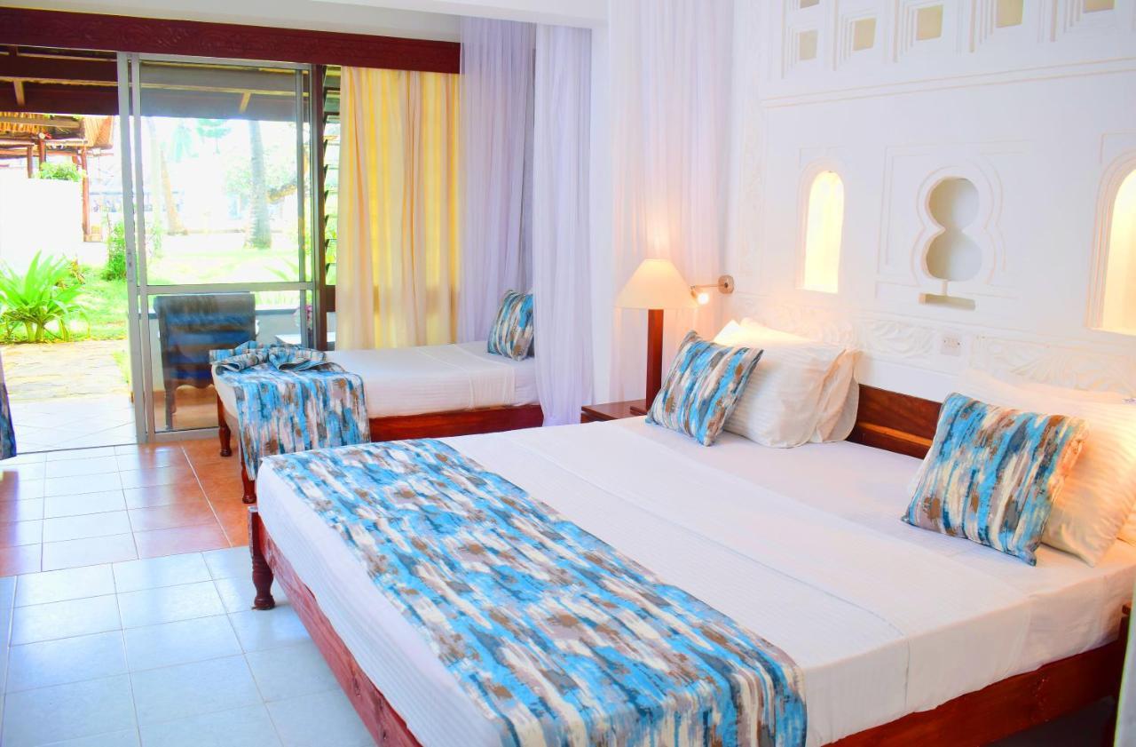Reef Hotel Mombasa Eksteriør bilde